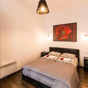 Apartament U Centri Lvova -